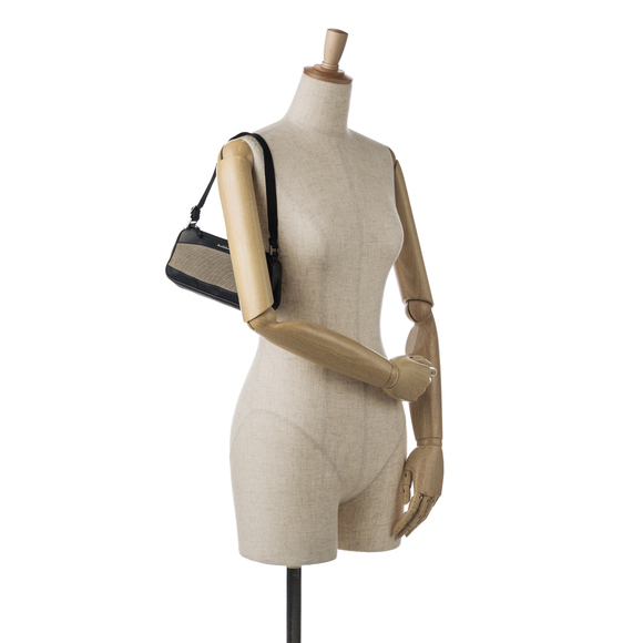 Pre-Loved Gucci Canvas Baguette - Picture 11 of 12